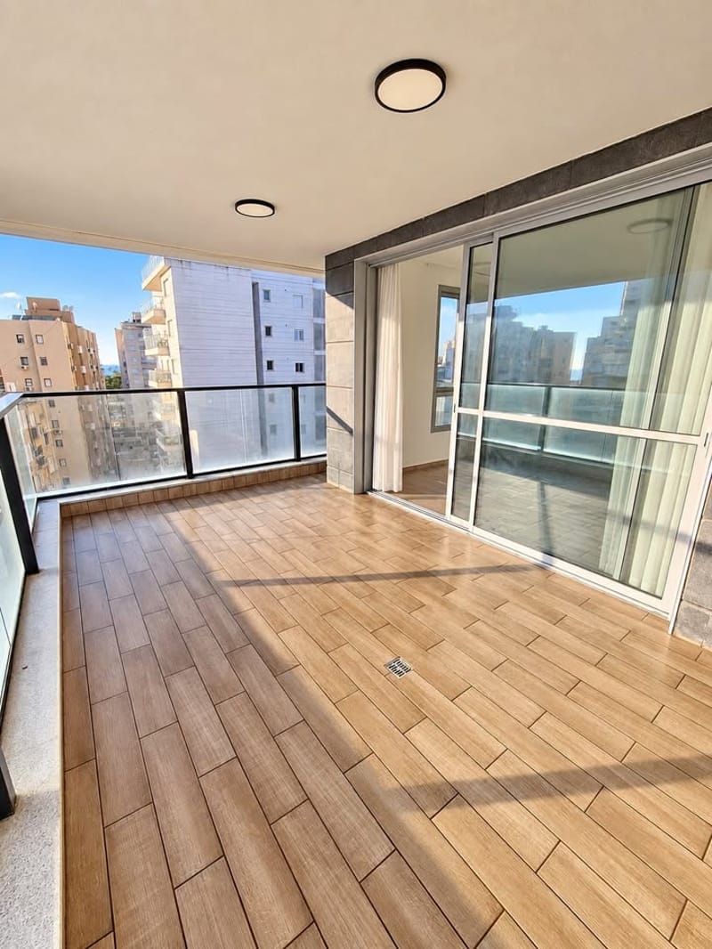 תמונה מפייסבוק – 5 חדרים • 9,500 ₪, צפון מערב מרכז העיר, נתניה (1)