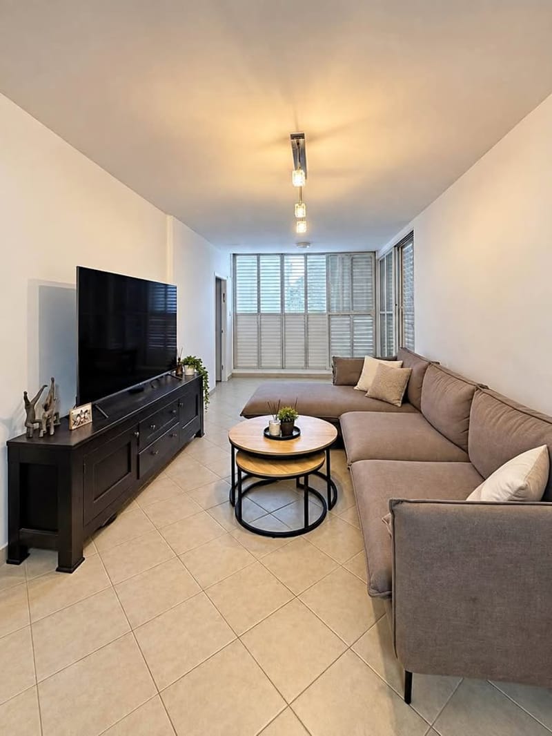 Photo from Facebook – 3 Rooms • ₪5,000, השיטה, 'רסקו א, Holon (1)