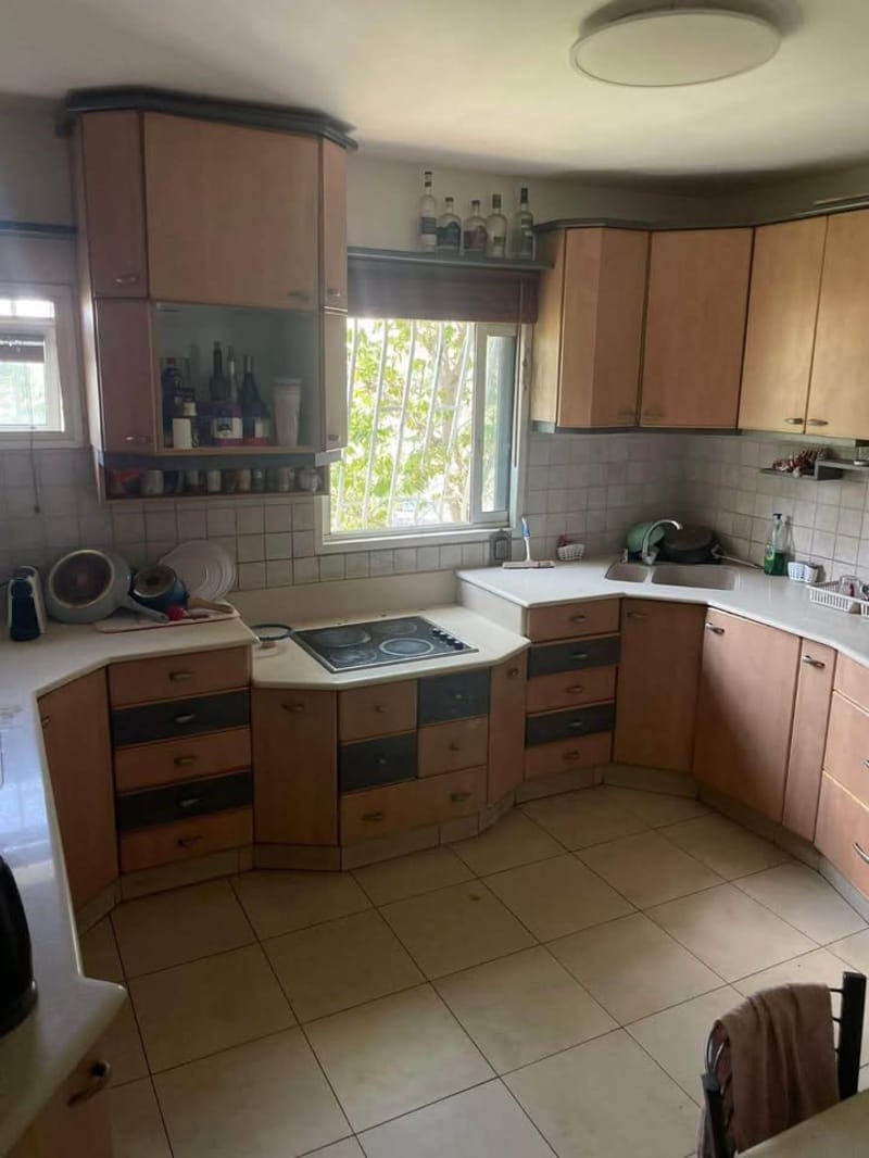 Room in a shared apartment • ₪2,375/mo - Image 8