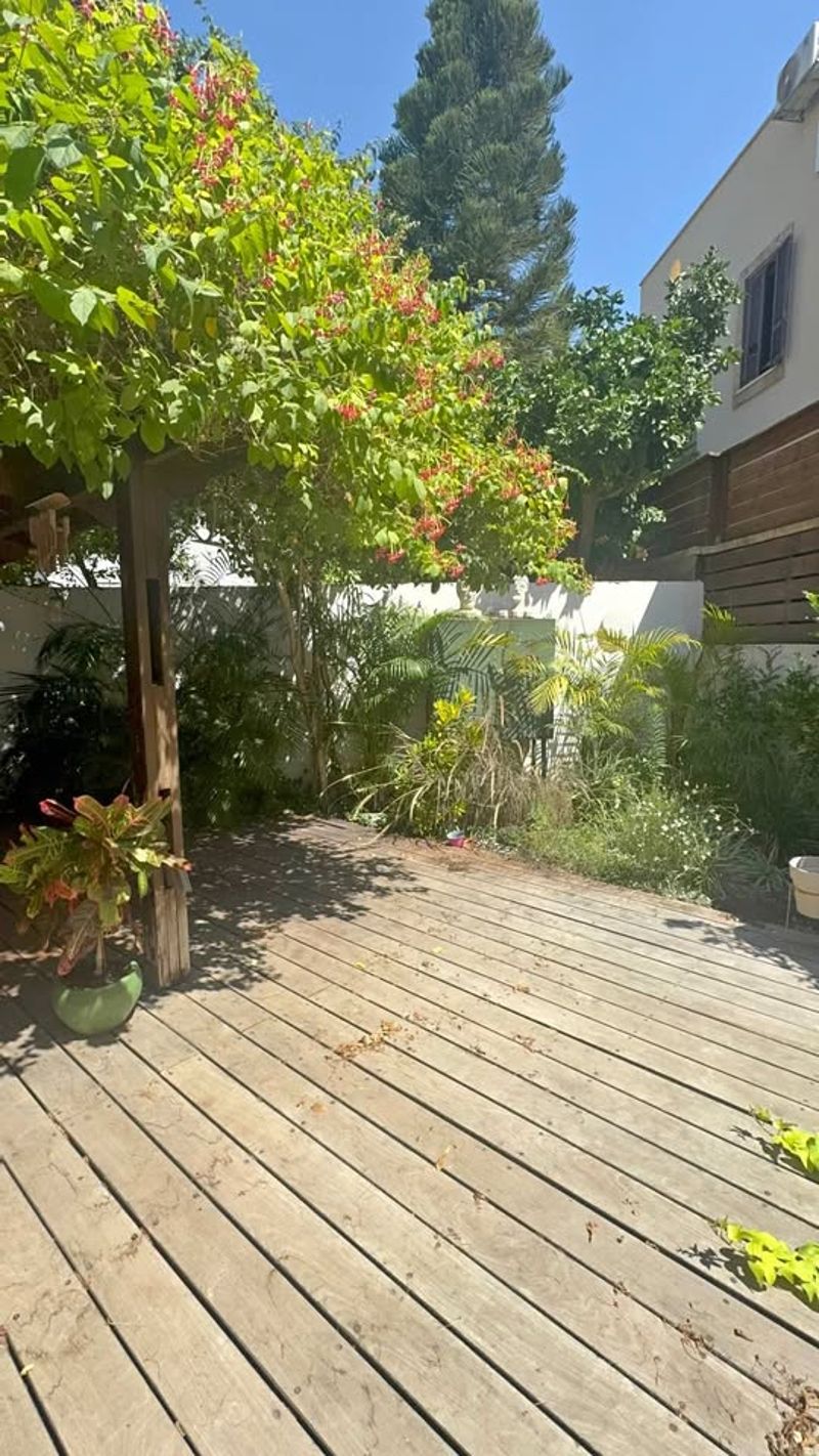 תמונה מפייסבוק – 6 חדרים • 19,500 ₪, אלון, רמת השרון (1)