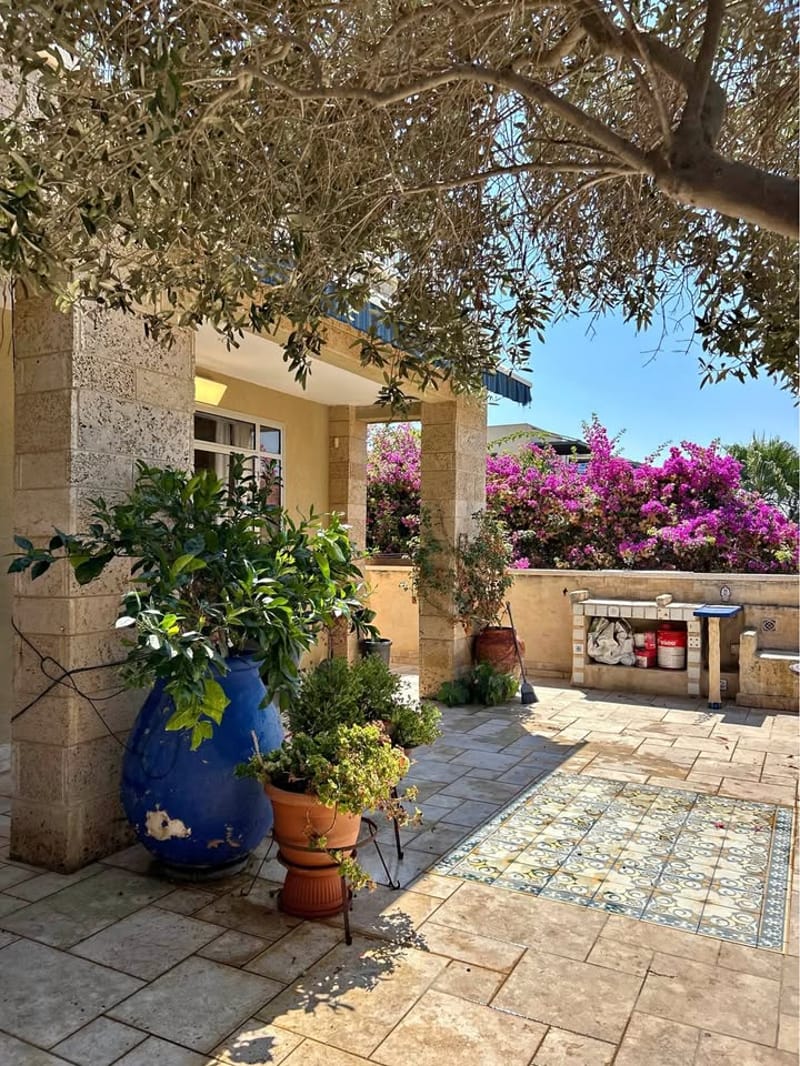 תמונה מפייסבוק – 5 חדרים • 20,000 ₪, עג'מי וגבעת עלייה, תל אביב (1)