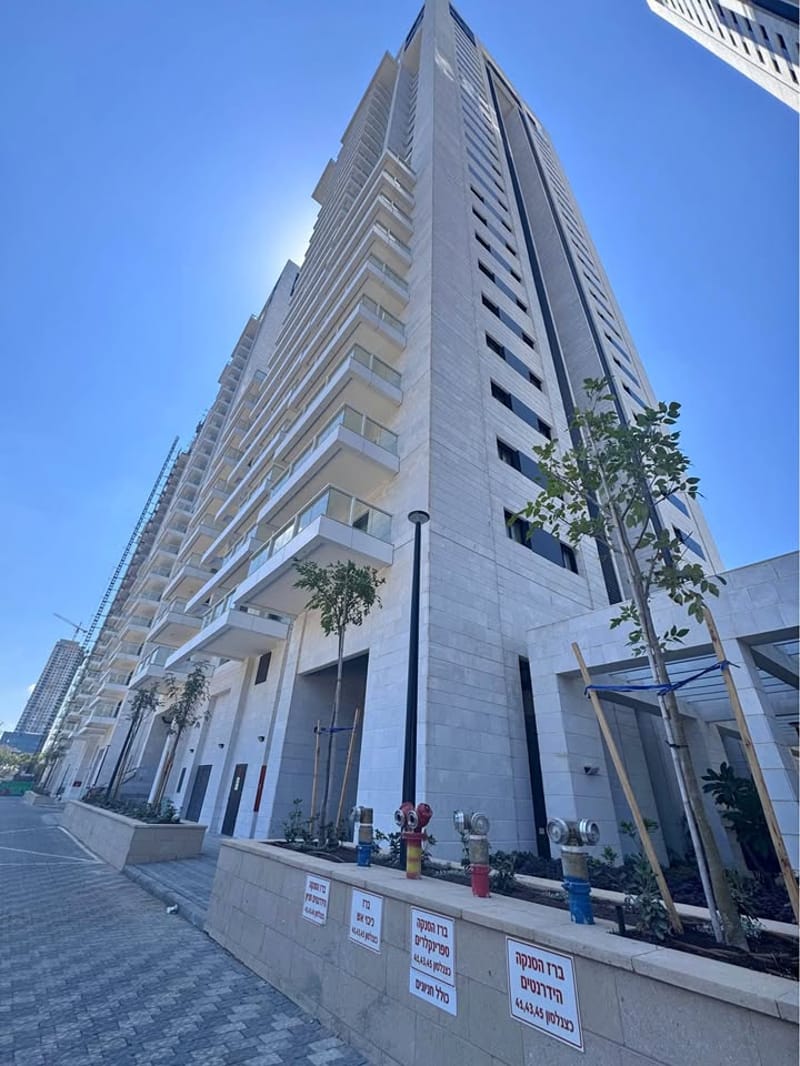 תמונה מפייסבוק – 3 חדרים • 7,200 ₪, פרויקט THE FIVE, ניצנה, בת ים (1)