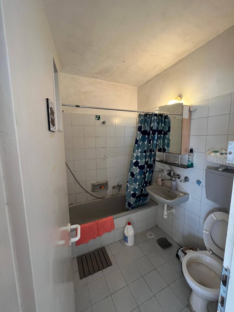 Фото с Facebook – Комната в общей квартире • 1,550 ₪, חסידי אומות העולם 1, Рамат-Алон, Хайфа (1)