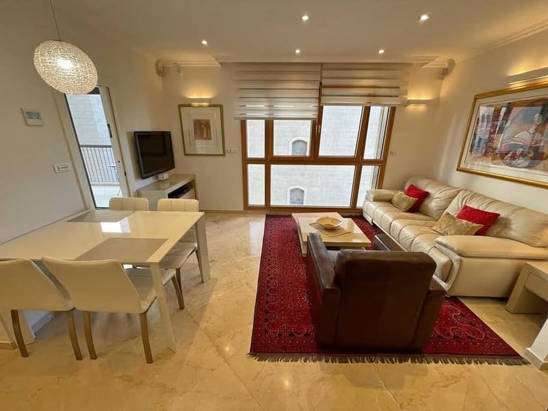 תמונה מפייסבוק – 3 חדרים • 13,900 ₪, ממילא, ירושלים (1)