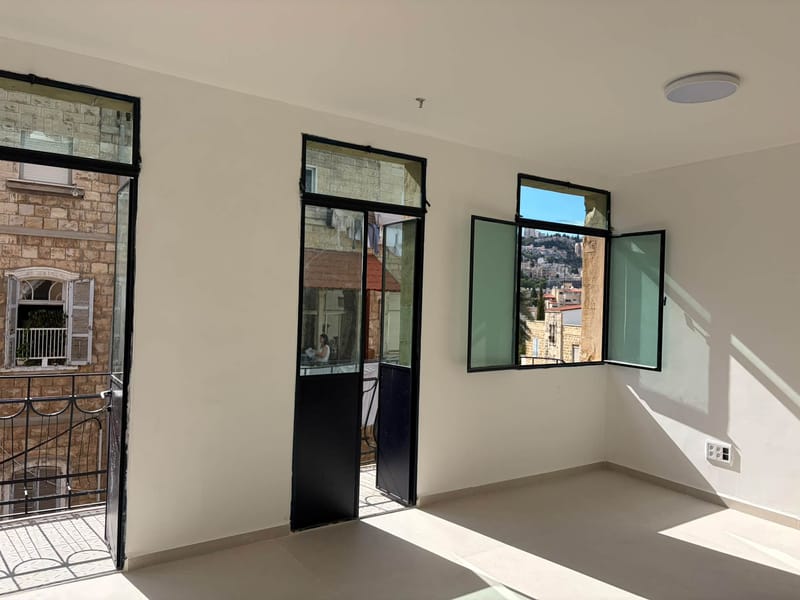 Photo from Facebook – 2 Rooms • ₪3,300, יבנה 16, Hadar Center, Haifa (1)