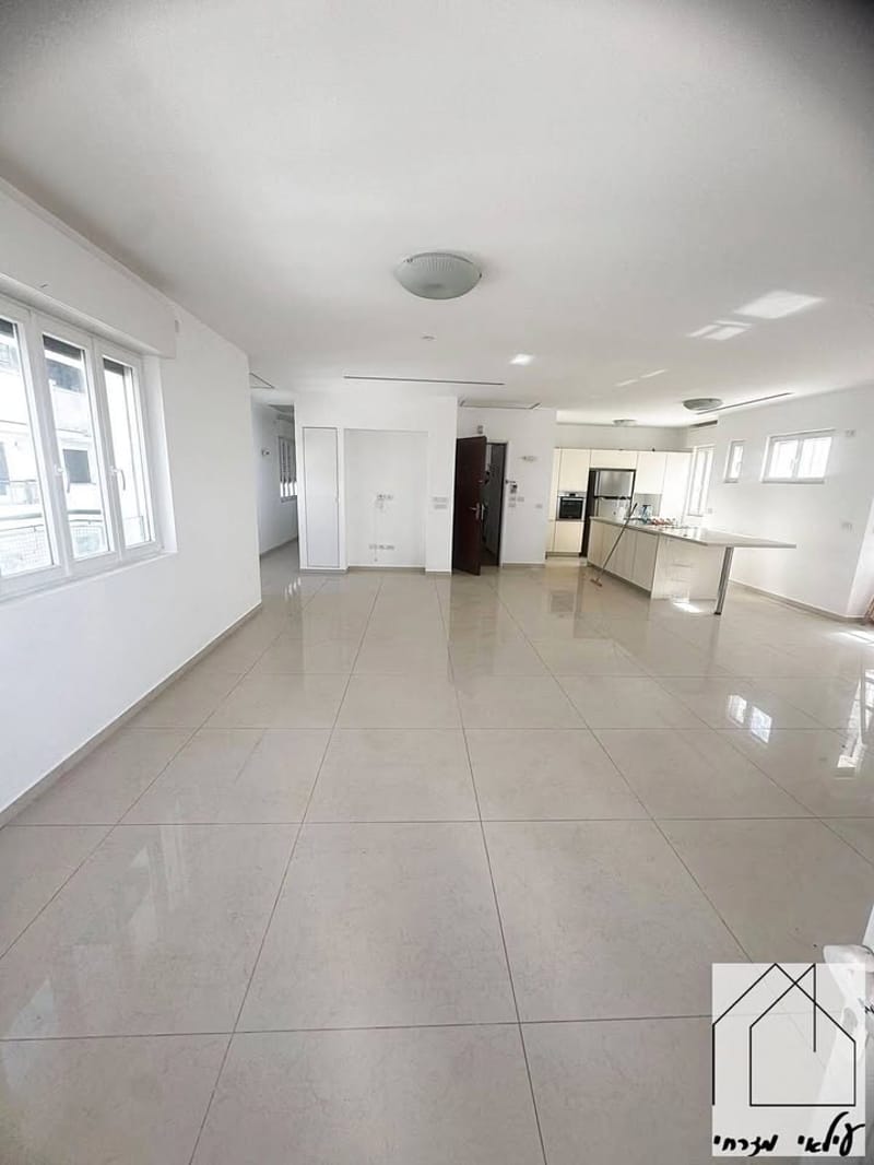 תמונה מפייסבוק – 5 חדרים • 25,500 ₪, הירקון, הצפון הישן - החלק הצפוני, תל אביב (1)