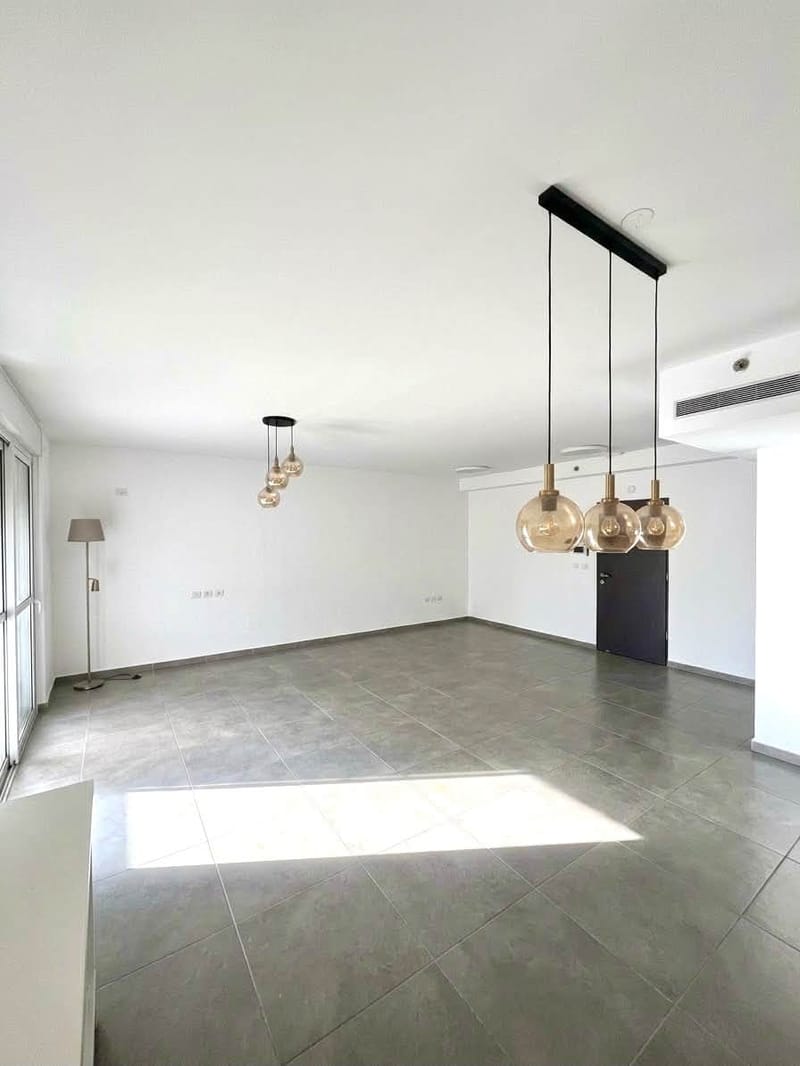 תמונה מפייסבוק – 4 חדרים • 6,500 ₪, קרל פופר, אגמים, נתניה (1)