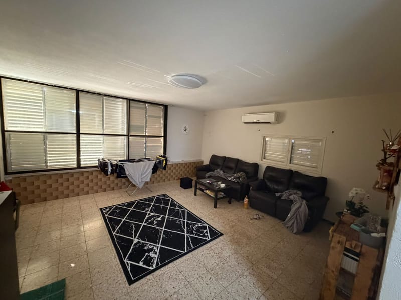 Photo from Facebook – 3.5 Rooms • ₪4,900, מאירוביץ 5, City Center South, Netanya (1)
