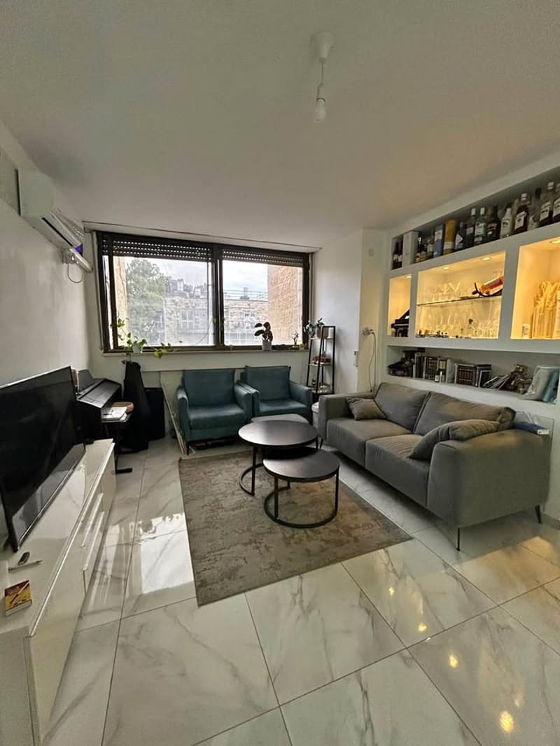 תמונה מפייסבוק – 3 חדרים • 7,500 ₪, רחביה, ירושלים (1)
