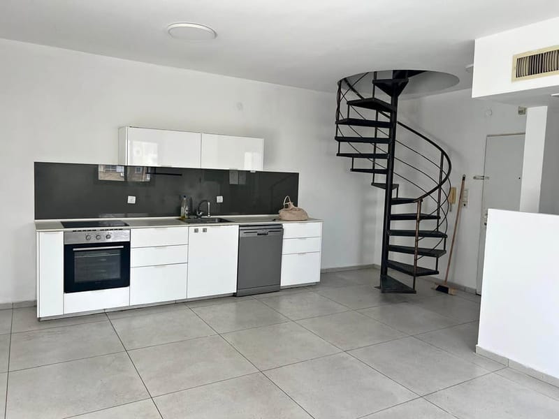 Photo from Facebook – 4 Rooms • ₪10,000, HaBursa, Ramat Gan (1)