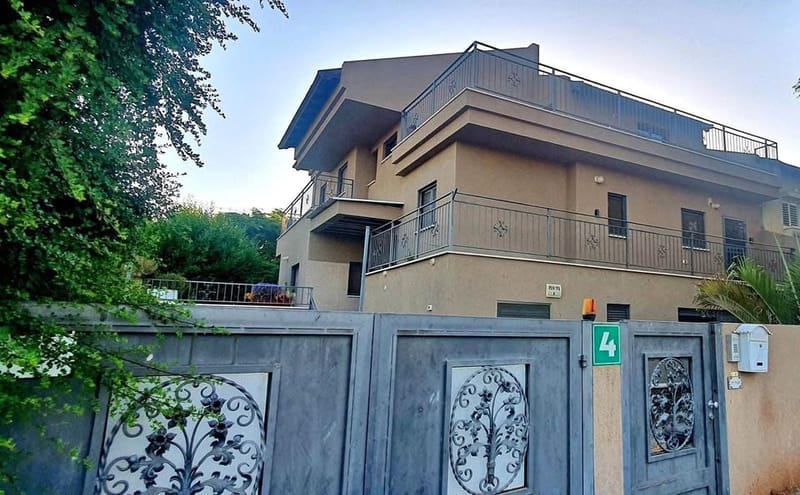 תמונה מפייסבוק – 7 חדרים • 15,000 ₪, הפארק, כפר סבא (1)