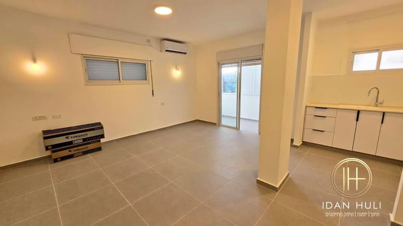 תמונה מפייסבוק – 2.5 חדרים • 8,300 ₪, יורדי הסירה 8, הצפון הישן - החלק הצפוני, תל אביב (1)