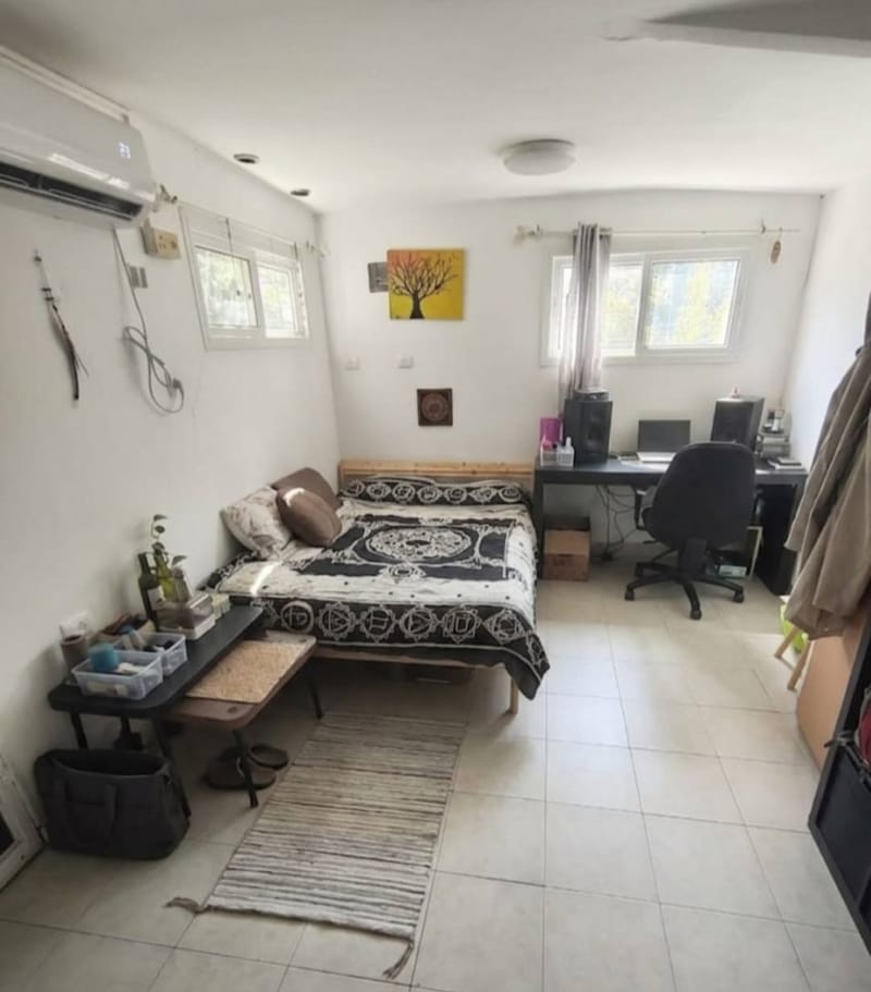 תמונה מפייסבוק – סטודיו • 2,900 ₪, סלע, רחובות (1)
