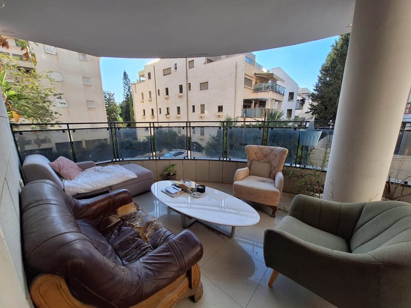תמונה מפייסבוק – חדר בדירת שותפים • 1,900 ₪, רחובות ההולנדית, רחובות (1)