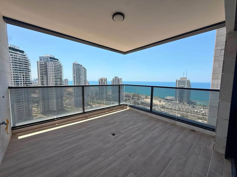 תמונה מפייסבוק – 5 חדרים • 9,500 ₪, שירת הים, נתניה (1)