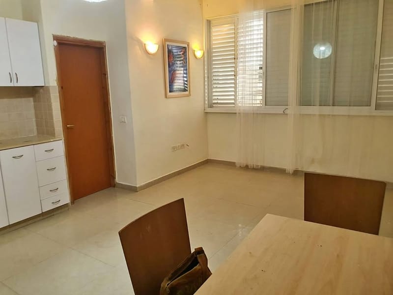 תמונה מפייסבוק – 2 חדרים • 4,500 ₪, סוקולוב 55, מרכז, הרצליה (1)