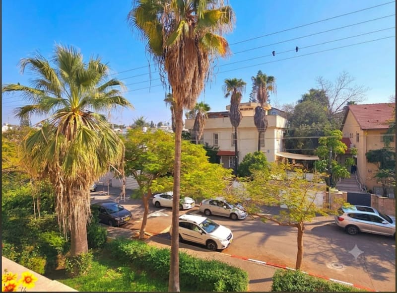 תמונה מפייסבוק – 4 חדרים • 8,600 ₪, בן יהודה 94, הרצלייה הצעירה, הרצליה (1)