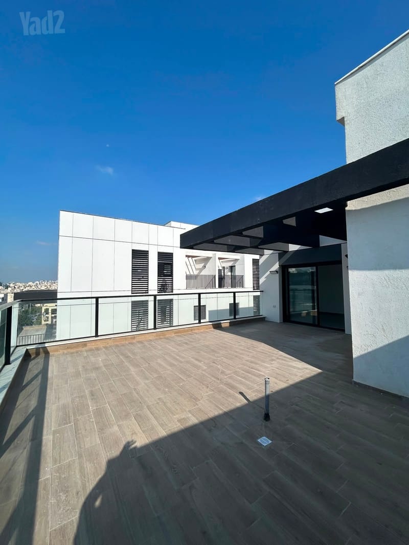 תמונה מיד2 – 6 חדרים • 13,000 ₪, יהוד 4, המרכז השקט, פתח תקווה (1)