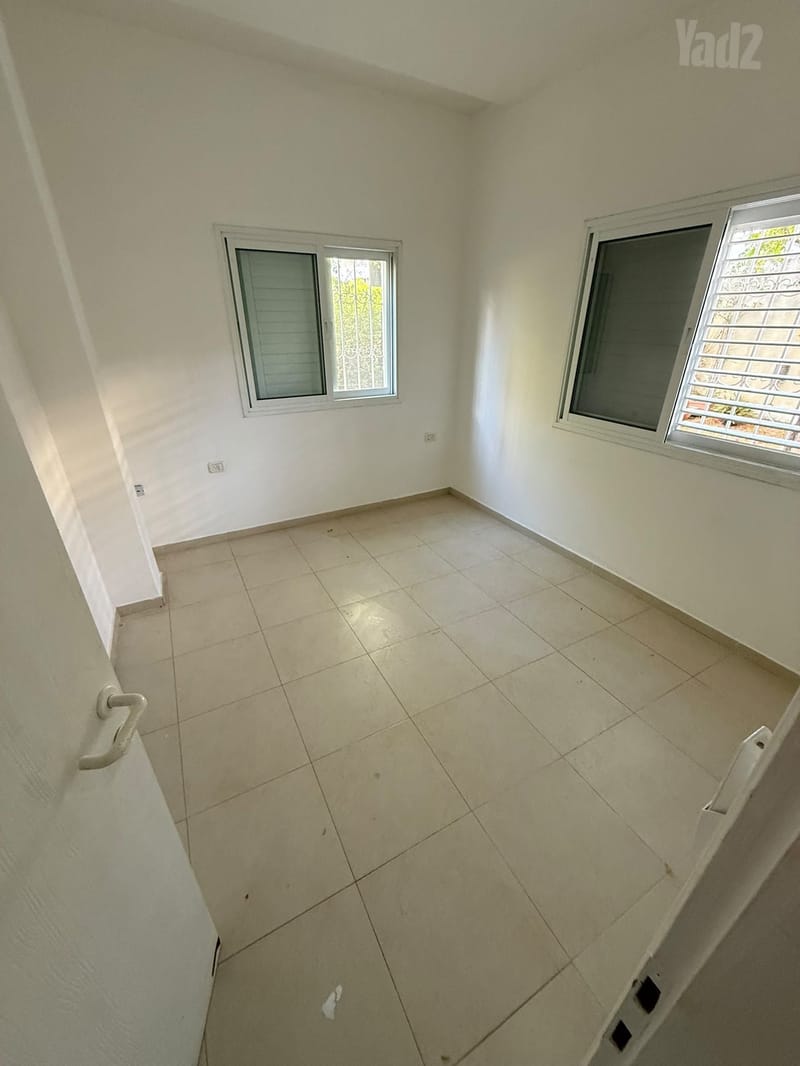 תמונה מיד2 – 4 חדרים • 8,800 ₪, דרך יצחק רבין, גבעת רמב"ם, גבעתיים (1)
