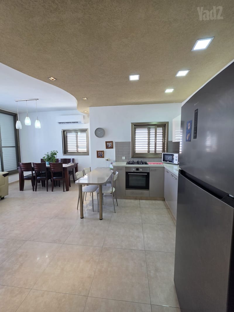 Photo from Yad2 – 3 Rooms • ₪5,000, Kiryat Sharett East, Holon (1)