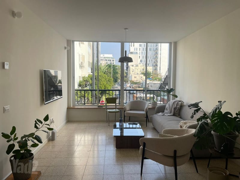 תמונה מיד2 – 3 חדרים עם שותפים • 4,500 ₪, נחשון 8, הצפון הישן - החלק הצפוני, תל אביב