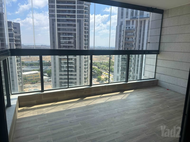 תמונה מיד2 – 4 חדרים • 7,900 ₪, ארזי הלבנון 20, חדרה, חדרה (1)