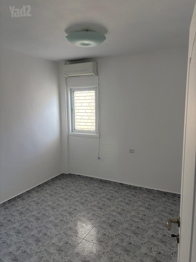 תמונה מיד2 – 3 חדרים • 3,900 ₪, הרב אברהם הלל 19, ויצמן, רמלה (1)