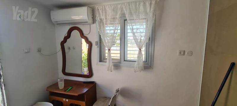תמונה מיד2 – חדר וחצי • 2,000 ₪, לוטוס 106, גבעת הפרחים, אשקלון (1)