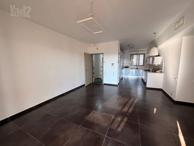 Photo from Yad2 – 3.5 Rooms • ₪7,000, עמק עירון 6, Hadarim, Kfar Saba (1)