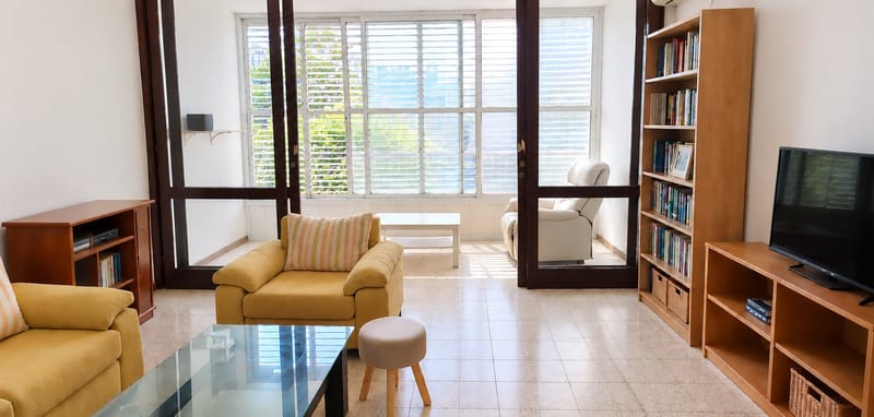 תמונה מפייסבוק – 4 חדרים • 6,500 ₪, הרב קוק 40, מרכז, הרצליה (1)