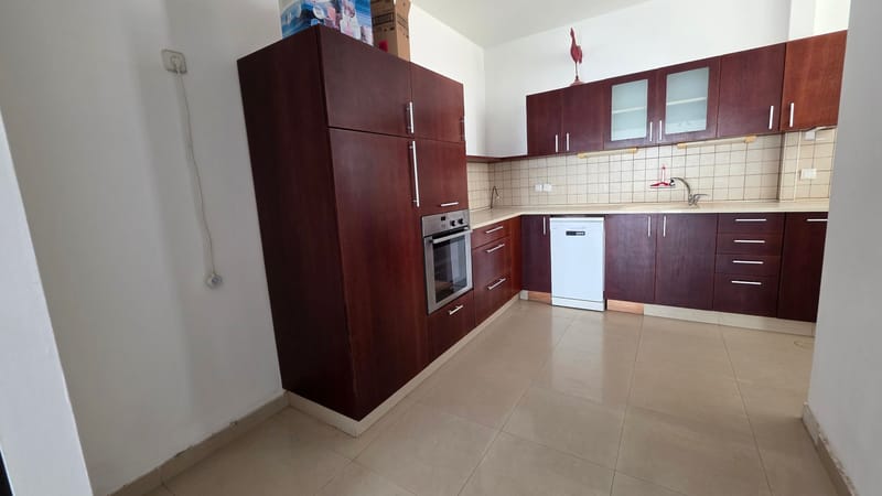 תמונה מפייסבוק – 4 חדרים • 7,500 ₪, העצמאות, מרכז, הרצליה (1)
