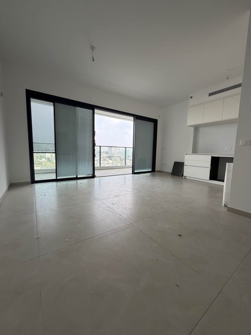 4 Комнаты • 11,000 ₪ - Image 1