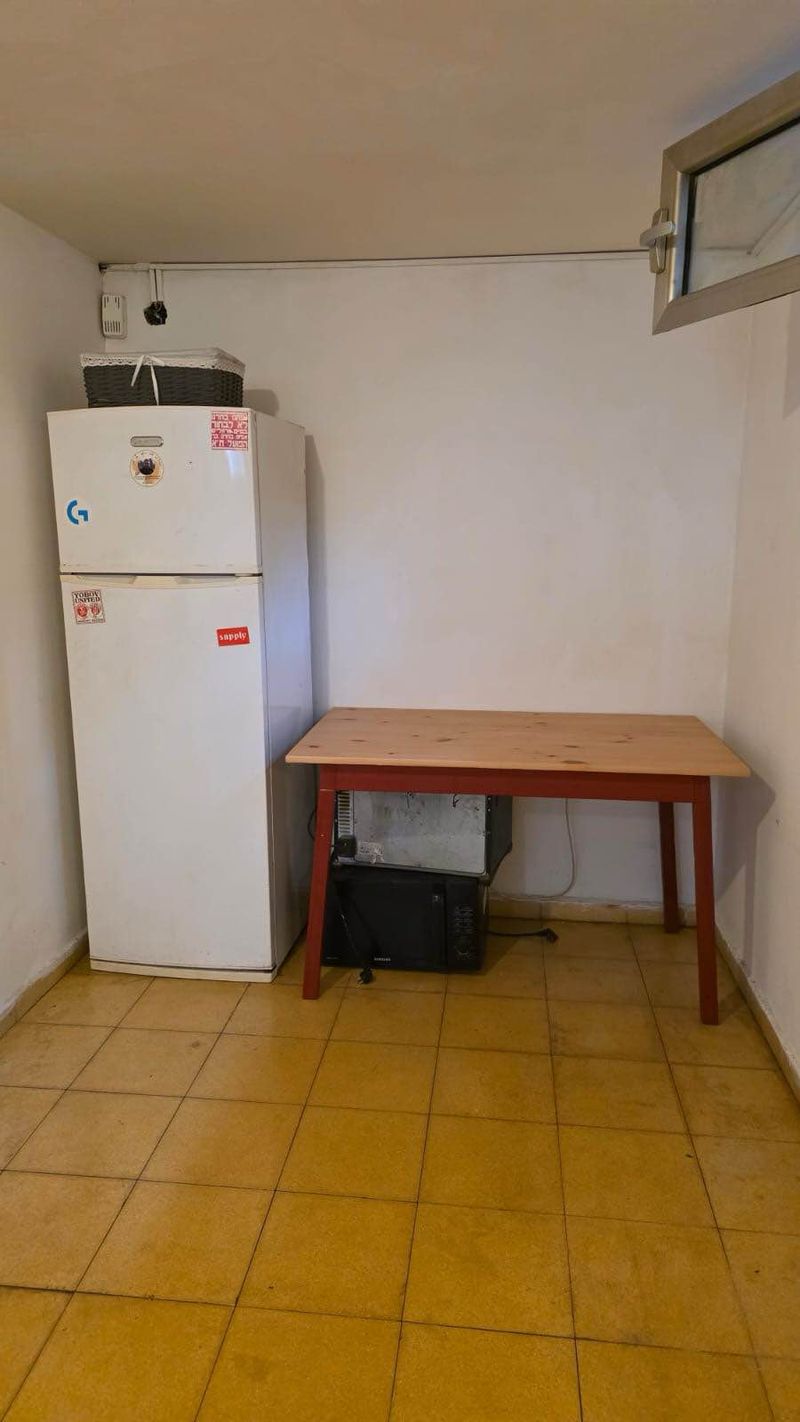 2 Rooms • ₪4,200 - Image 1