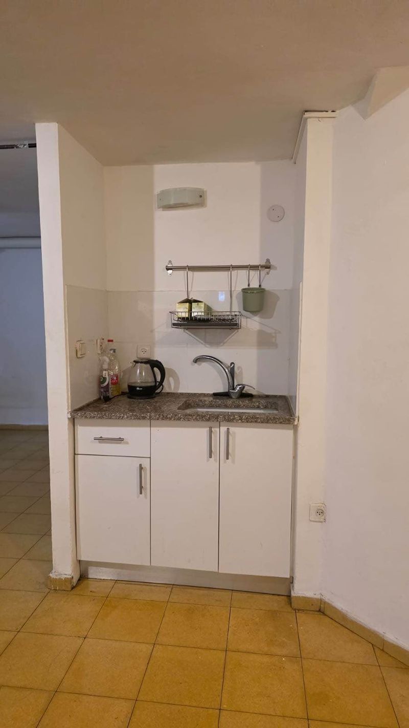 2 Rooms • ₪4,200 - Image 2
