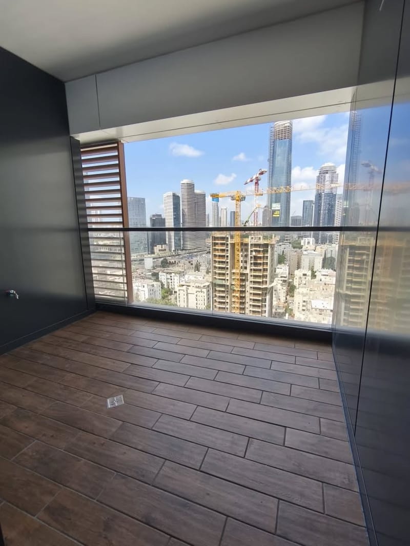 4 Rooms • ₪11,000 - Image 1