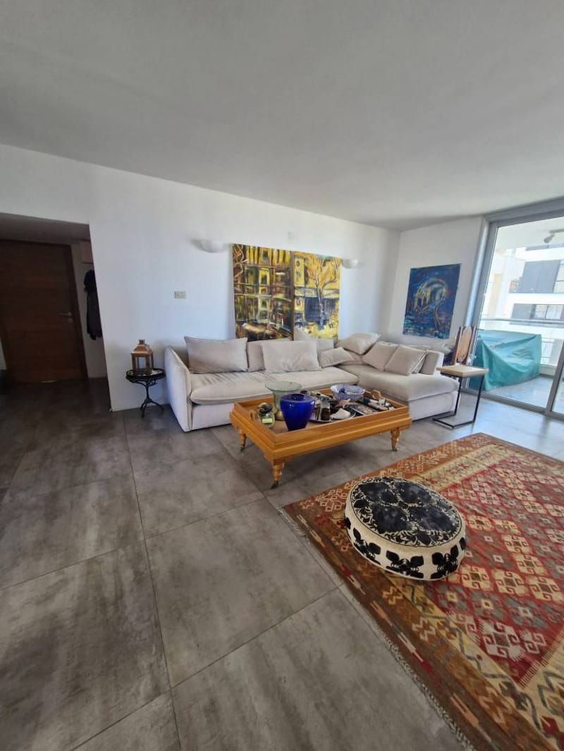 4 חדרים • 12,200 ₪ - Image 1