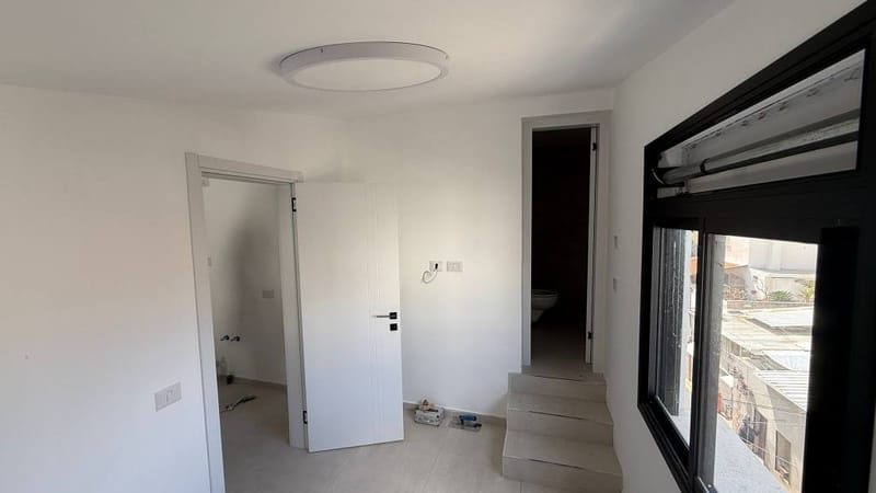 2 Rooms • ₪4,800 - Image 3