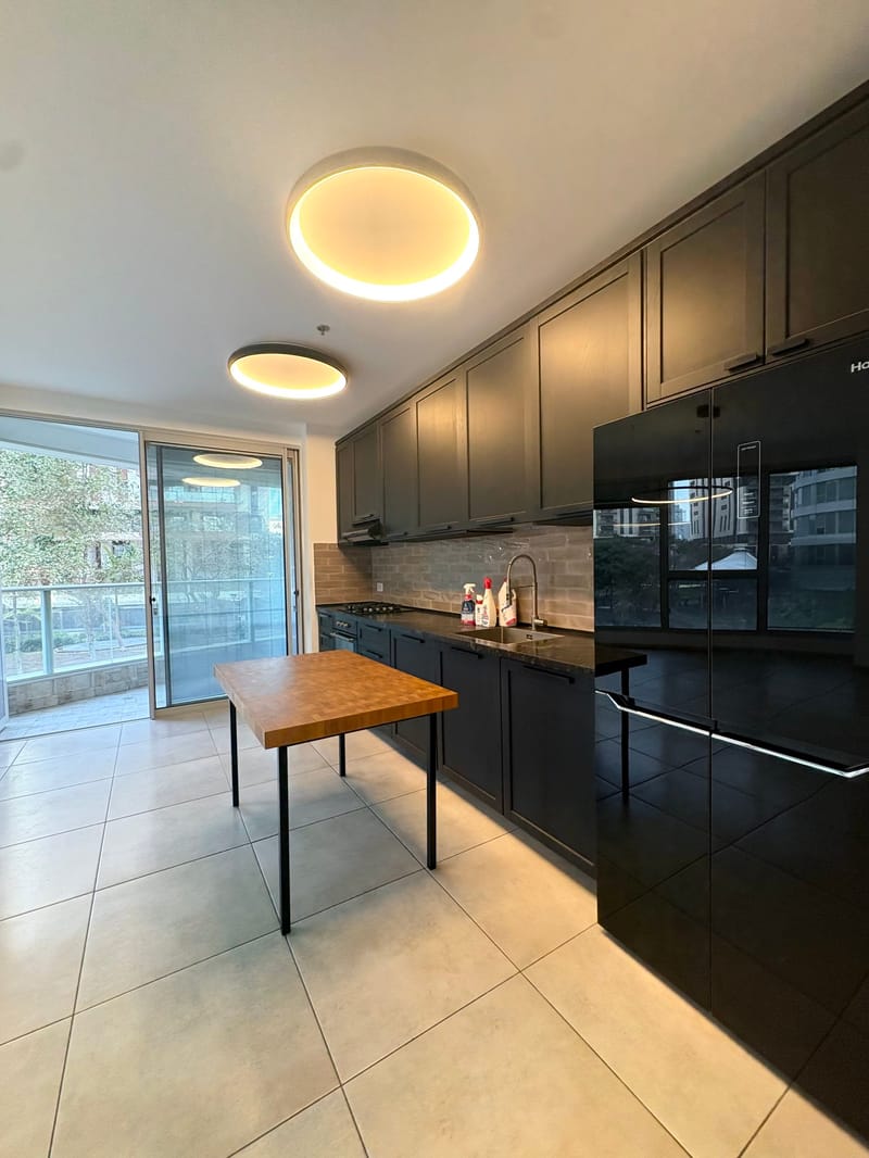 4 Rooms • ₪11,600 - Image 1