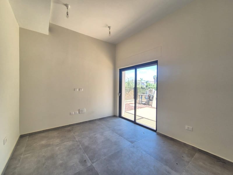 תמונה מפייסבוק – 4.5 חדרים • 4,650,000 ₪, מתחם 1200, הוד השרון (1)