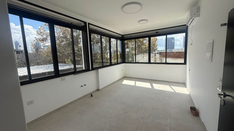 2 חדרים • 9,000 ₪ - Image 2