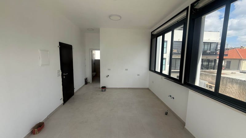 2 חדרים • 9,000 ₪ - Image 3