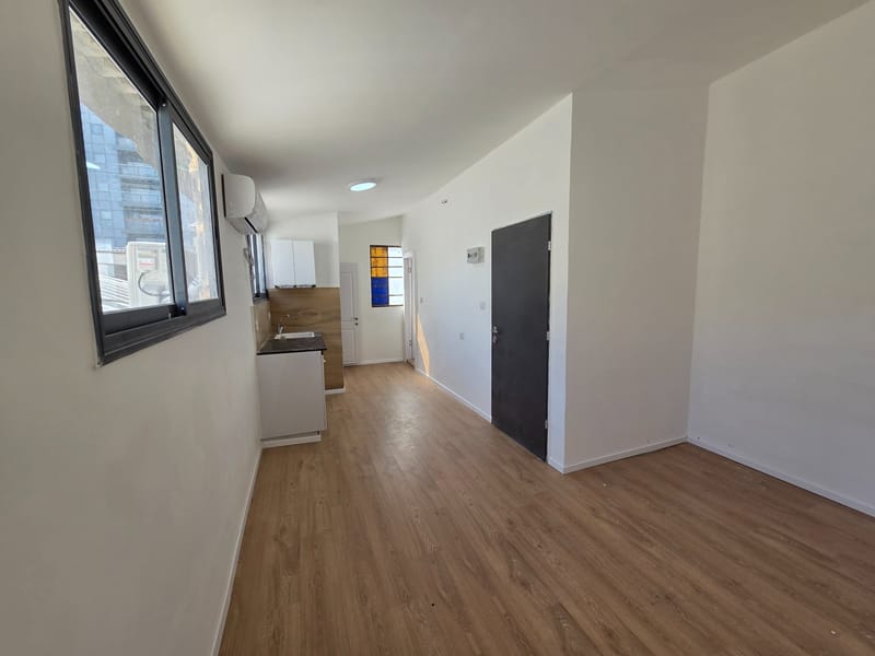 Studio • ₪5,000 - Image 4