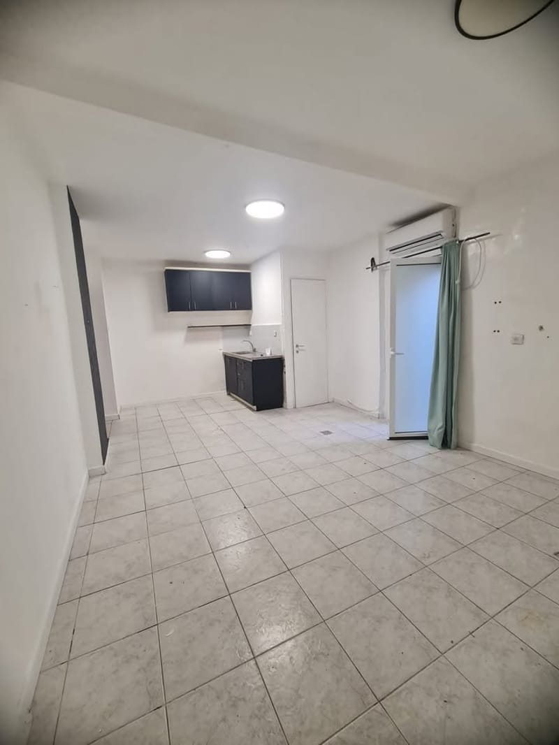 Studio • ₪3,700 - Image 2