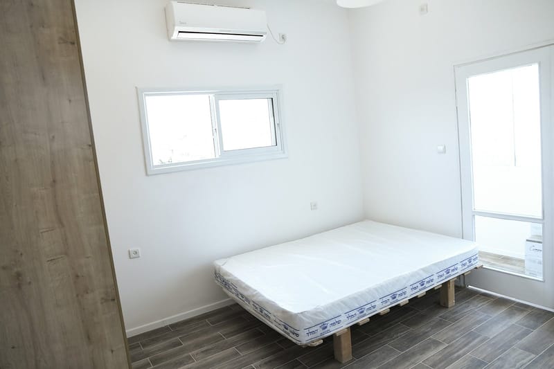 4 Комнаты с соседями • 2,900 ₪ - Image 5