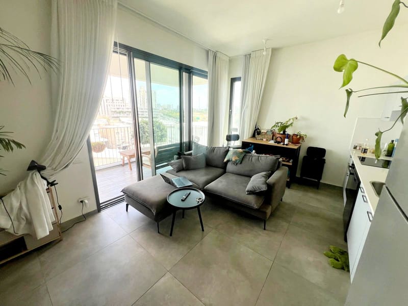 2 Rooms • ₪7,300 - Image 1