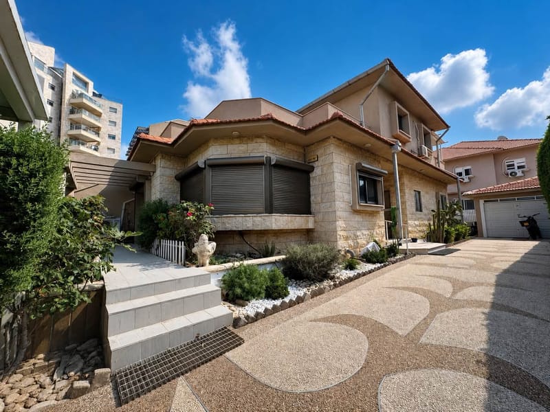 תמונה מפייסבוק – 5.5 חדרים • 10,500 ₪, חדרה, חדרה (1)