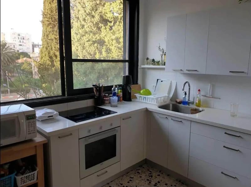 תמונה מפייסבוק – חדר בדירת שותפים • 3,475 ₪, הרב קוק, מרכז, הרצליה (1)