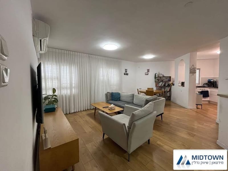 תמונה מפייסבוק – 4 חדרים • 2,490,000 ₪, מרכז, כפר סבא (1)