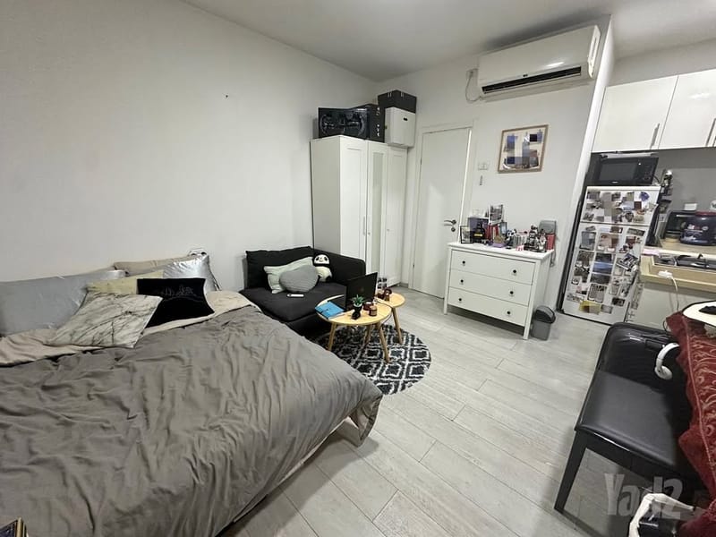 תמונה מפייסבוק – חדר בדירת שותפים • 2,600 ₪, חיים לנדאו, בן-גוריון, חולון (1)