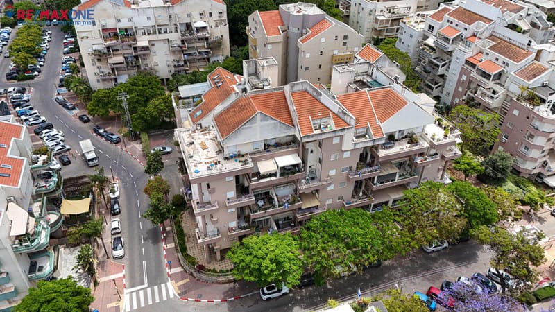 תמונה מפייסבוק – 4 חדרים • 3,290,000 ₪, גאולה, עובד בן-ציון, כפר סבא (1)